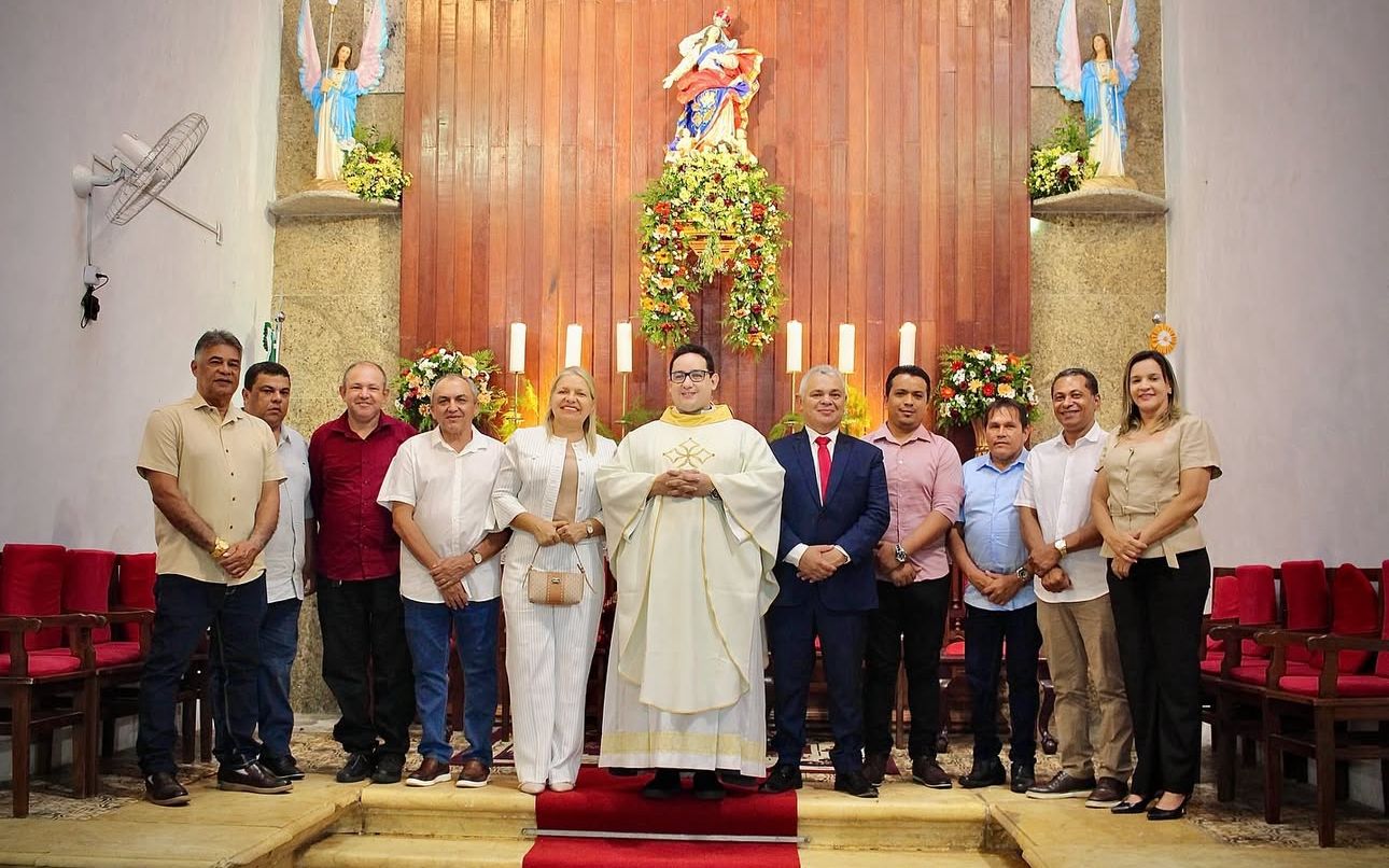 Vereadores de Alhandra participam da Noite dos Poderes Públicos em celebração a Nossa Senhora da Assunção